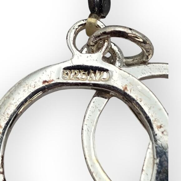 Blue Gemstone Chip Bracelet – Silver Serenity Toggle Clasp - Picture 5 of 8